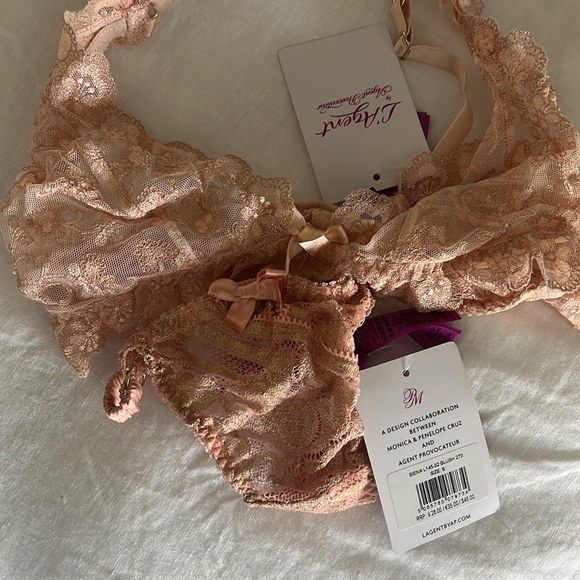 NWT L’Agent by AP Camilla Lace Triangle Bralette - Picture 11 of 11